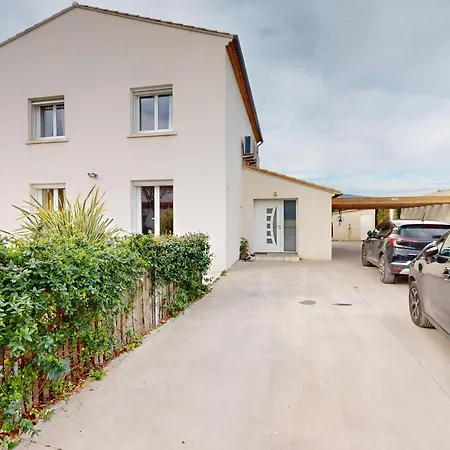 Villa Grande 5 Avec Jardin A - Fr-1-785-18